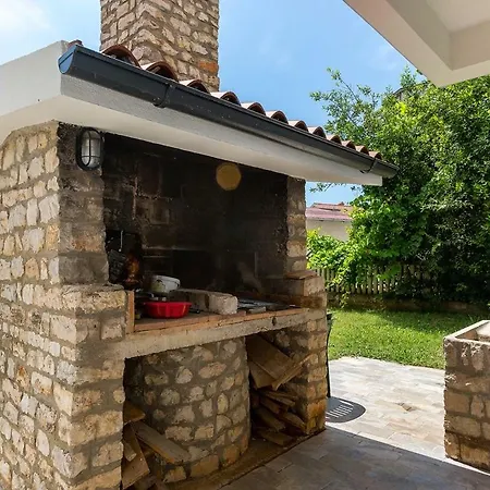 Πανσιόν Sever 3*